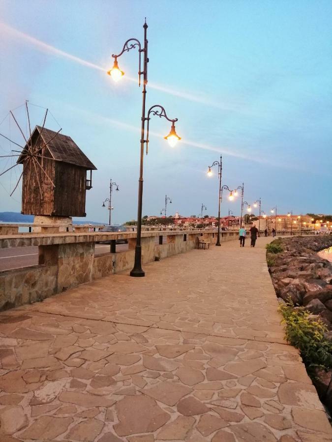 Apartamento Apartament ,,Edelvais- Lux" Nesebar Exterior foto
